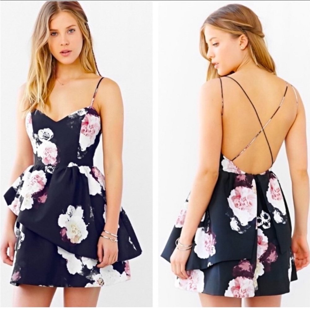 Keepsake the Label Last Stand Floral Dress B1
